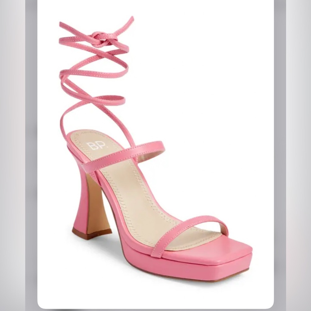 BP. Netta Platform Sandal In Pink Punch NWOB 9.5